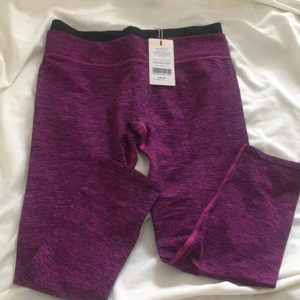 Fabletics aloni capri tights